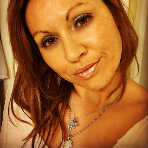 Meet your Posher, Madelyn - Picture 13 of 16